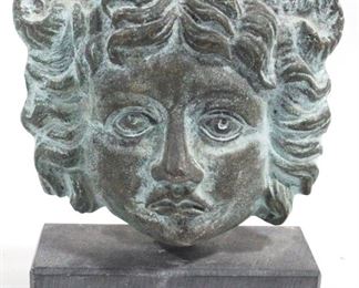 32 - Head Statue 4" x 2" x 5"
