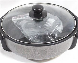 49 - Electric Frying Pan 14" x 12"
