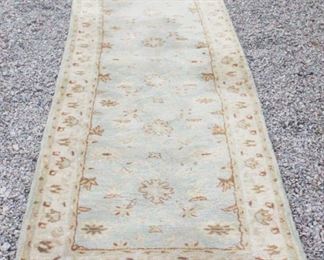 110 - Pottery Barn Runner, 2 ft. 6" x 9 ft.
