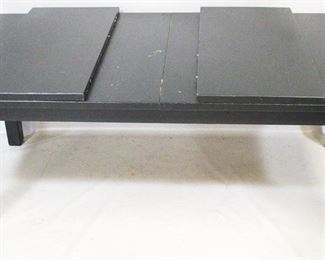 160 - Painted Farm Table w/ 2 Leaves 42" x 80" x 29"
