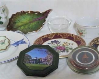 201 - Box Lot of Assorted Items
