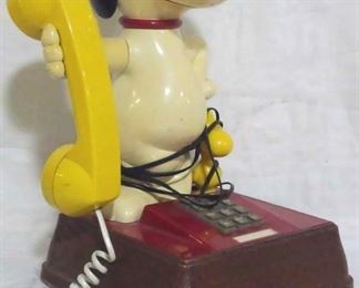 504 - Vintage Snoopy telephone - 15" tall
