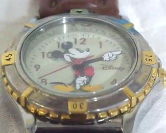 512 - S110 Mickey Mouse 8" watch, waterproof
