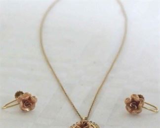 526 - Krementz vintage necklace & earrings set Necklace 18" & earrings are clipons
