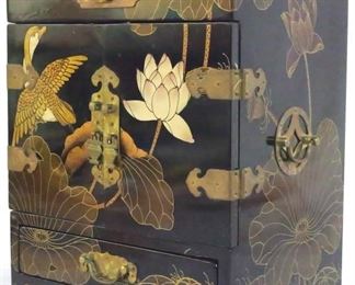 528 - Oriental jewelry box, 15 x 11 x 8
