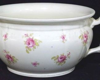 530 - Vintage porcelain chamber pot, 5 x 9.5
