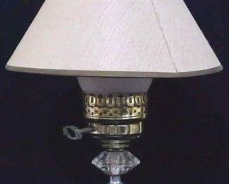 531 - Glass lamp with chimney & shade, 17.5"
