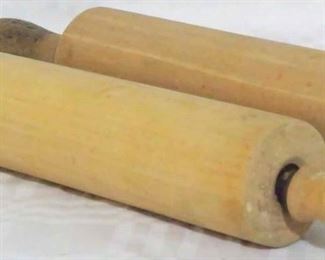 544 - 2 Vintage wooden rolling pins one missing handle
