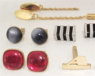 713 - Lot of Assorted Cuff Links
