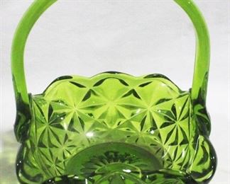 856 - Indiana Glass Green Basket, 6.5" x 8"
