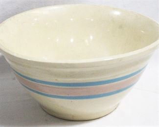 873 - McCoy Mixing Bowl, 10" x 6"
