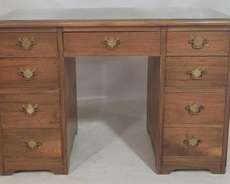 2432 - Glass Top Kneehole Desk, 31" x 46" x 19"
