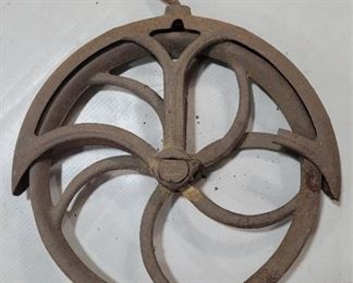2455 - Vintage Well Pulley, 13.5"
