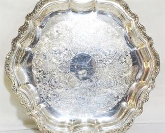 2566 - Chippendale Silverplate 13.5" Platter
