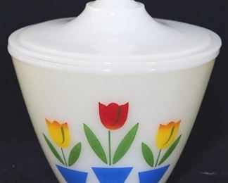 2593 - Fire King Tulip Grease Bowl w/ Lid 6" x 5.5"
