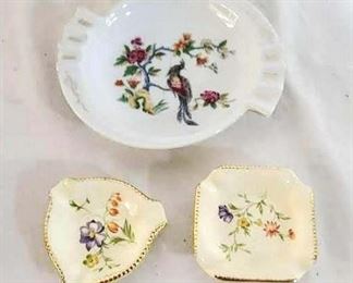 3256x - Set of 3 porcelain ashtrays
