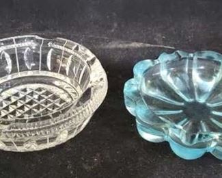 3260 - Pair of Glass Ashtrays 5.5" round
