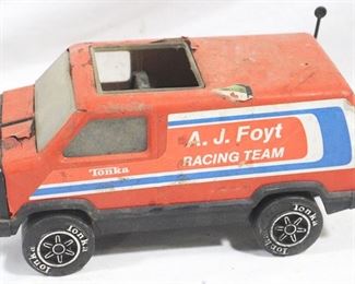 4024 - Tonka A.J. Foyt Van 8" x 4" x 4"
