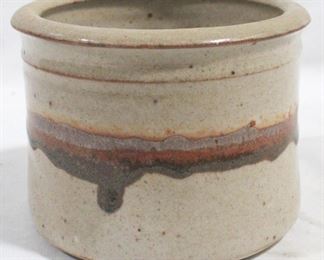 4070 - Stoneware Crock 4.5" x 3.5"
