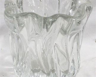 4072 - Art Glass Vase 7.25" x 7"
