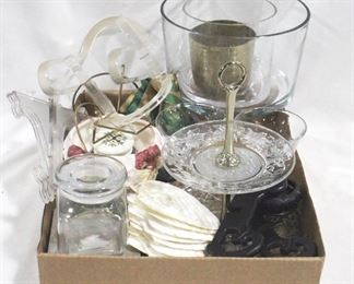 4081 - Tray Lot of Assorted Items
