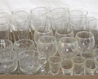 4232 - Tray Lot of Assorted Glass Items
