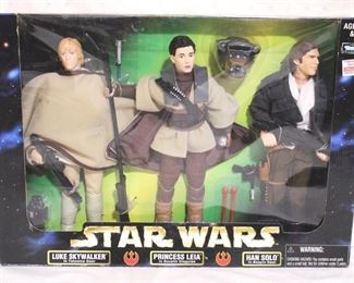 4266 - '98 Kenner Star Wars 3-Figure Set in box
