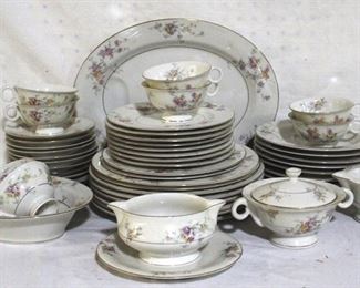 4328 - Theodore Haviland "Gloria" China Set - 52 pcs
