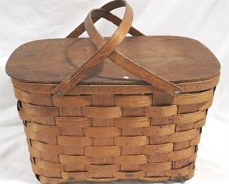 4363 - Vintage Picnic Basket 18" x 12" x 10.5"
