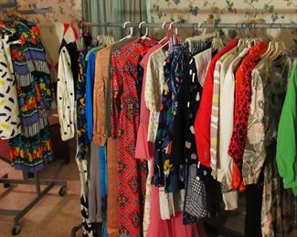 Many beautiful tops. gowns. combo sets, dresses,sweaters et. All very clean.