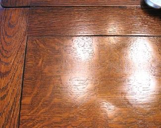 Vintage Antique Extendable Dining Table with 4 Matching Chairs in Pristine Condition