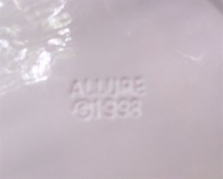 Allure Rare 3Tier Cake Cookie Jar