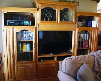 Oak Wood 3 Piece Entertainment Center for Lg TV