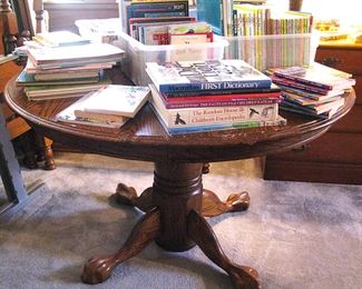Solid Oak Claw Foot Round Table
