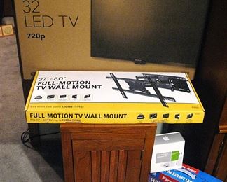 New in Sealed Box 32" Insignia TV
