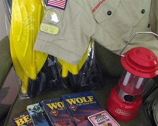 New used Boat Paddles / Coleman Lantern / Vintage Boy Scout Shirt
