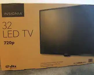 New in Sealed Box 32" Insignia T HD Smart TV