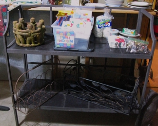 Outdoor Garden Shelf with Tile Plates - Planter Baskets
