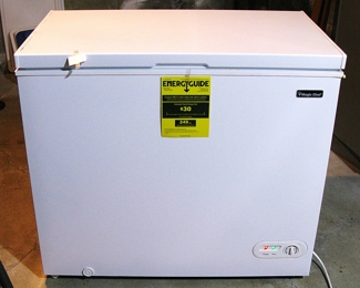 New never used Magic Chef Chest Freezer