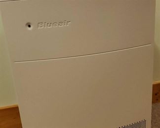 BlueAir 500/600 Series Air Purifier
