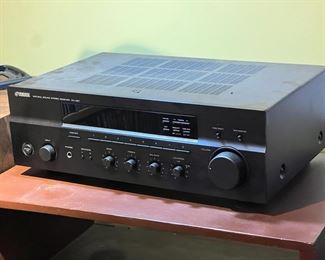 Yamaha RX-397 Stereo Receiver

