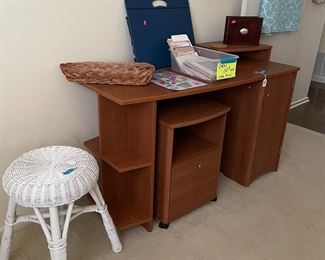 Very nice smaller desk with printer stand, lots of great smalls