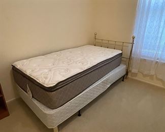 Twin size bed, mattress pristine