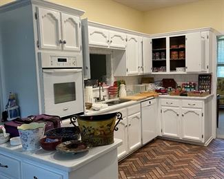 Lots of great kitchen smalls and decor