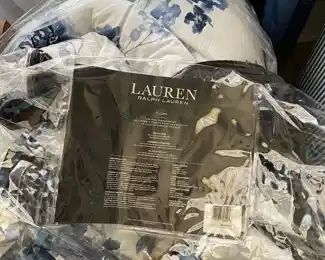 Ralph Lauren King comfortor set, beautiful
