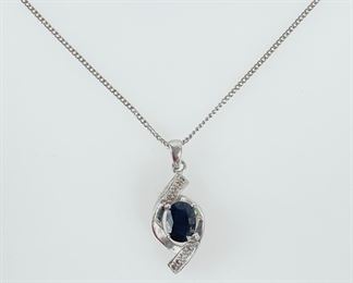 2.8 Grams Fine 14K White Gold Black Sapphire & Diamond 18Ó Necklace
