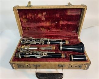Vintage Bundy Resonite Selmer US Clarinet In Case
