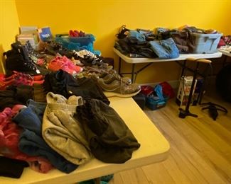 Oh, yeah! Pants, jeans, Ts, carry bags … every thing you need to get in shape!