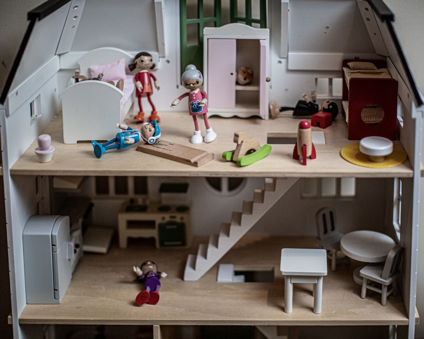 Sandy Springs Estate Sale starts on 8/5/2023