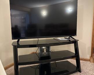 VIZIO FLATSCREEN TV (2015), BLACK TV STAND